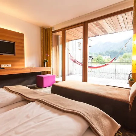 Active By Leitner's 4*