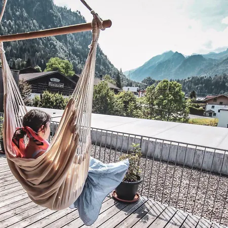 Active By Leitner's 4*