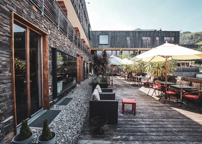 Active By Leitner's 4*